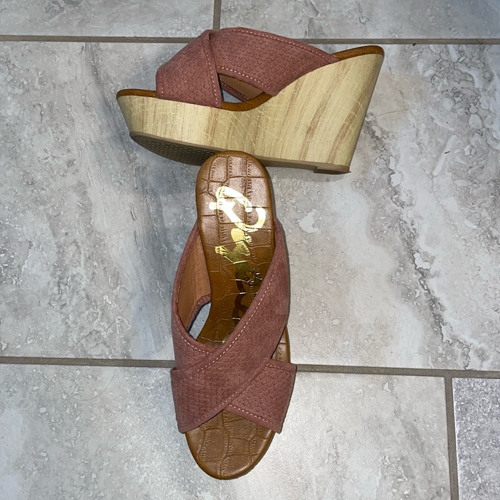Qupid Pink Wedges